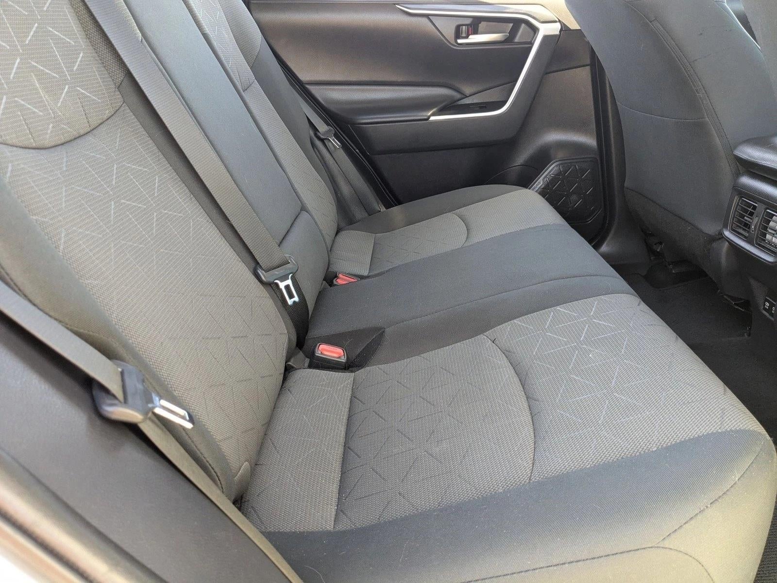 2021 Toyota RAV4 XLE FWD (GS)