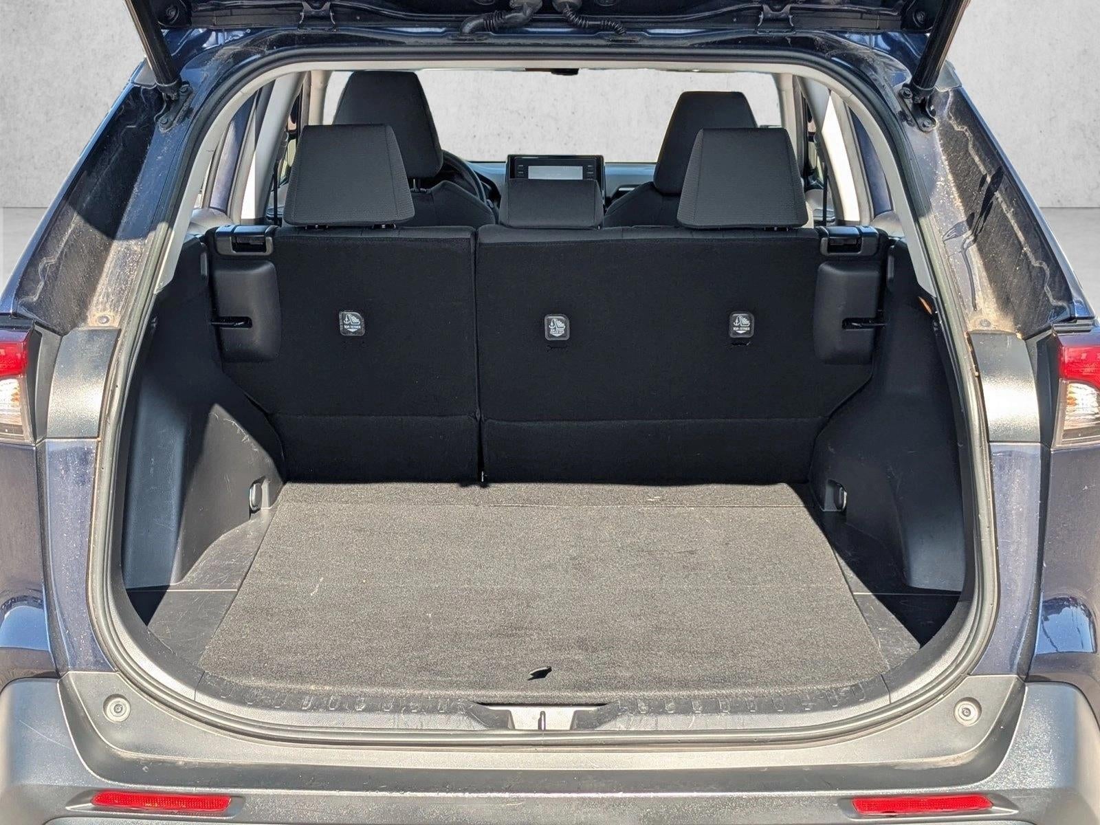 2021 Toyota RAV4 XLE FWD (GS)