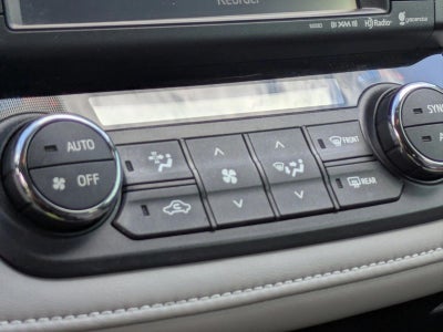 2016 Toyota RAV4 FWD 4dr XLE (GS)