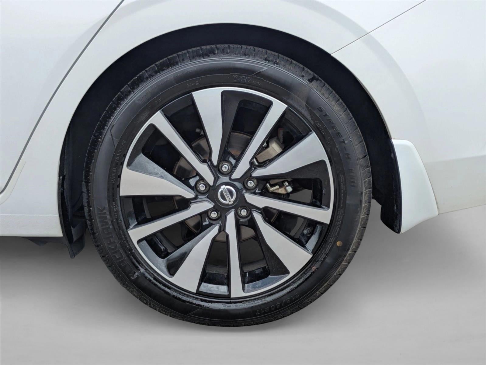 2023 Nissan Sentra SV CVT
