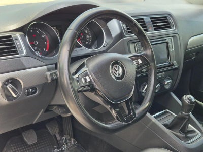 2017 Volkswagen Jetta 1.4T SE Manual