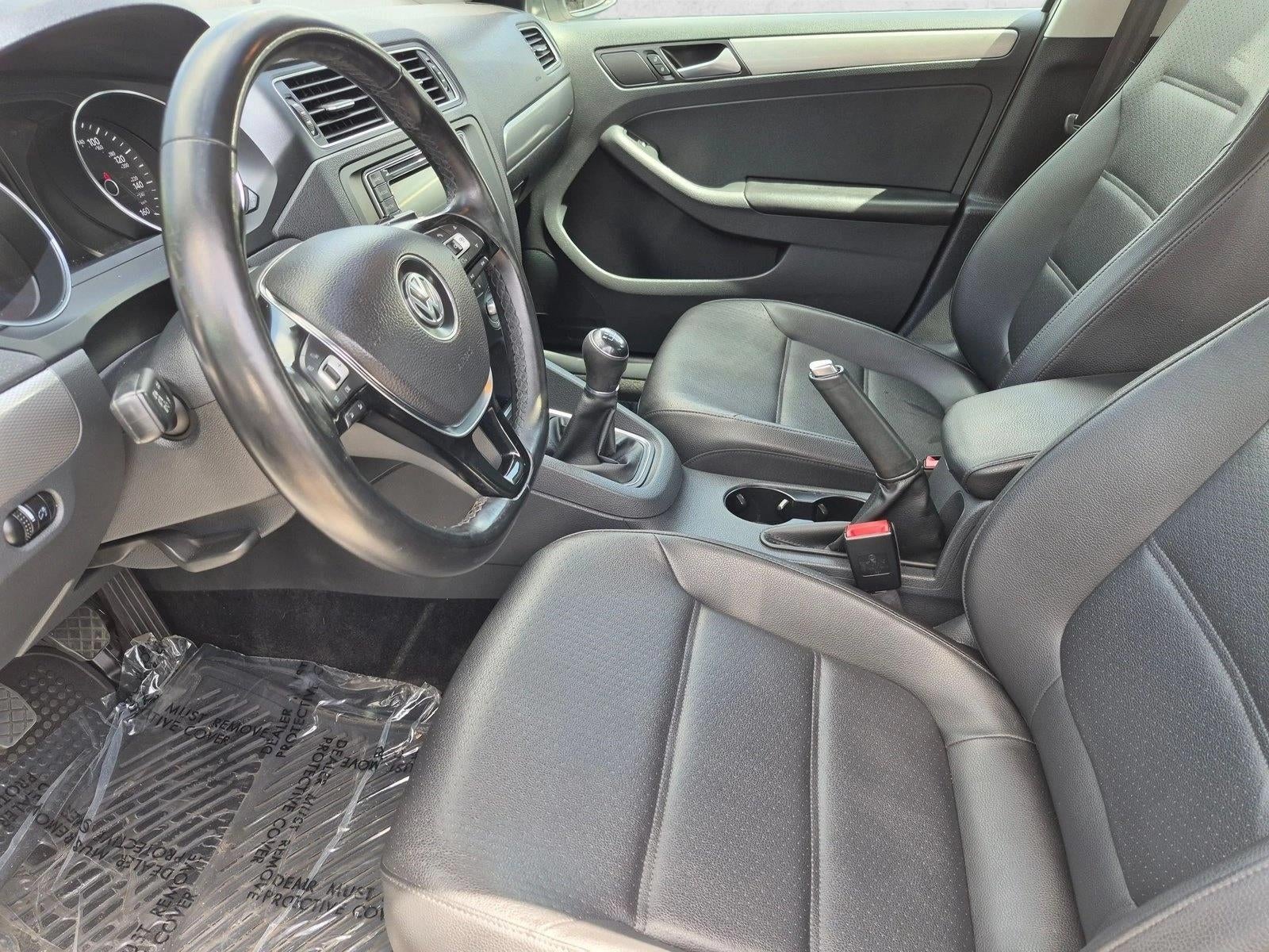 2017 Volkswagen Jetta 1.4T SE Manual