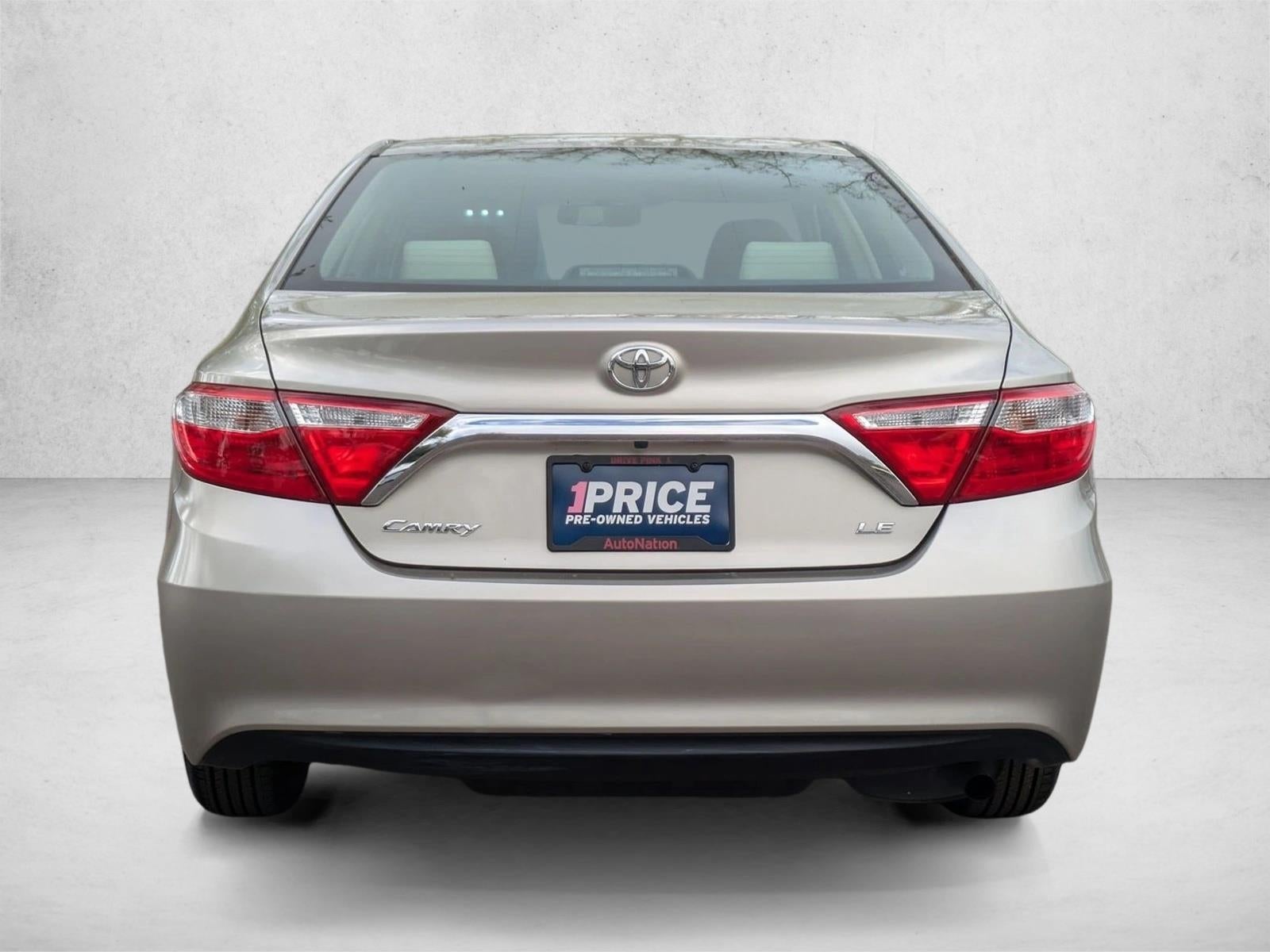 2015 Toyota Camry 4dr Sdn I4 Auto LE (Natl)