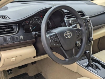 2015 Toyota Camry 4dr Sdn I4 Auto LE (Natl)
