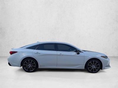2019 Toyota Avalon XSE (Natl)