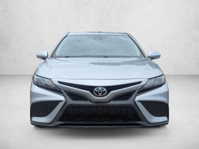 2022 Toyota Camry SE Auto (SE)