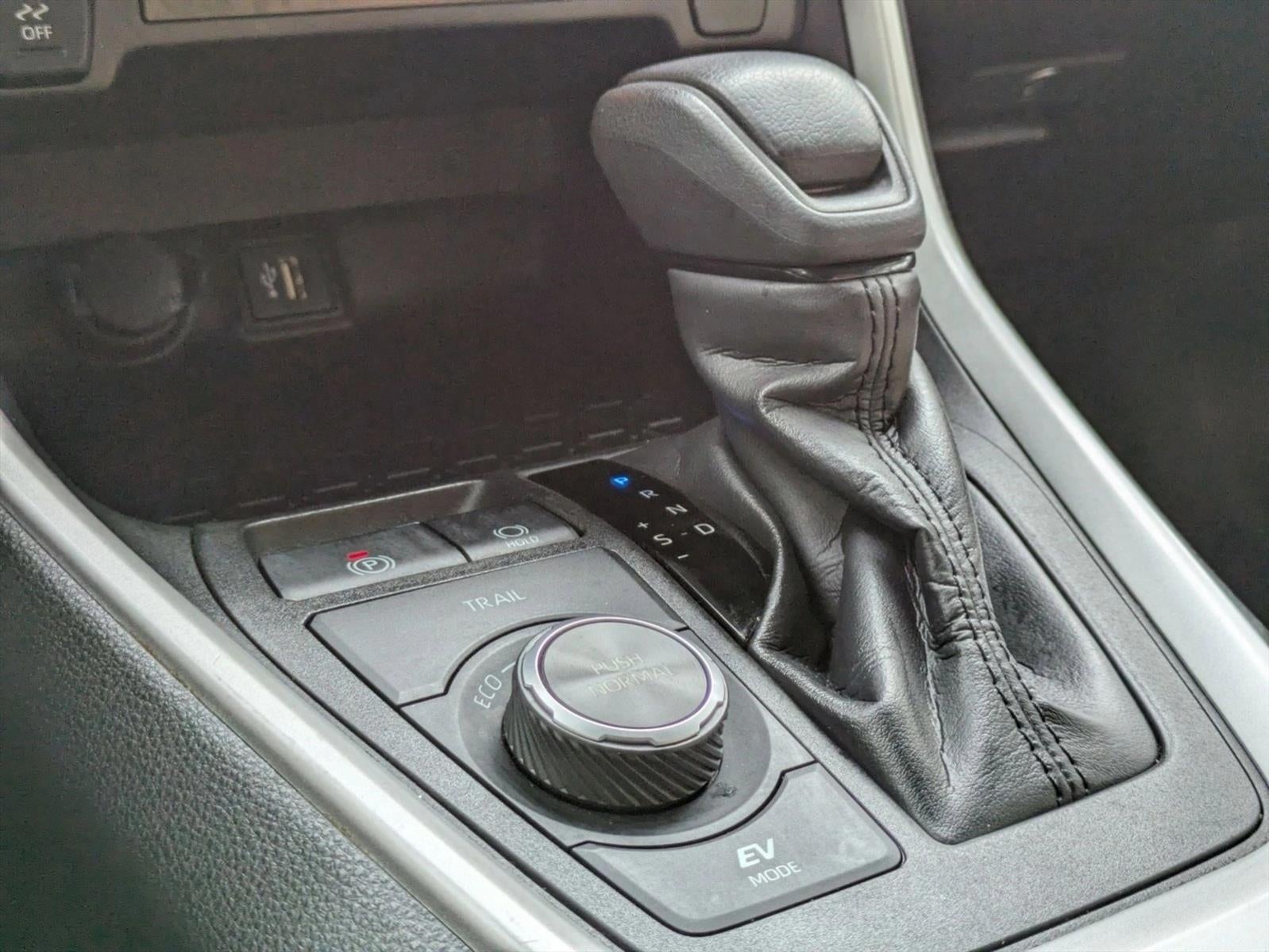 2024 Toyota RAV4 Hybrid XLE AWD (Natl)