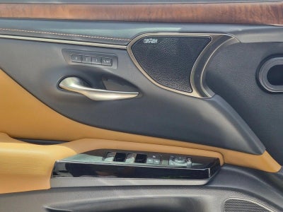2022 Lexus ES 300h FWD
