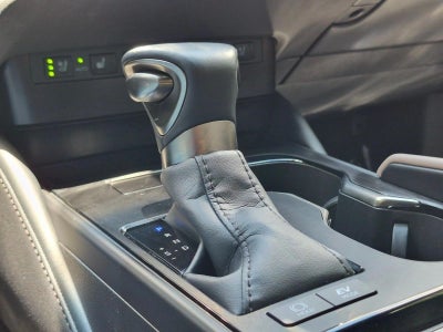 2024 Lexus ES 300h FWD