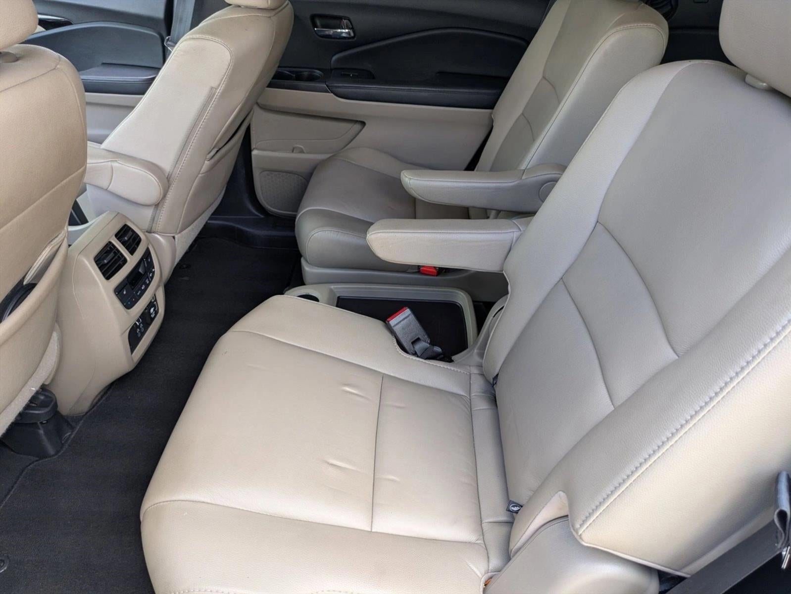 2021 Honda Pilot Touring 7-Passenger 2WD