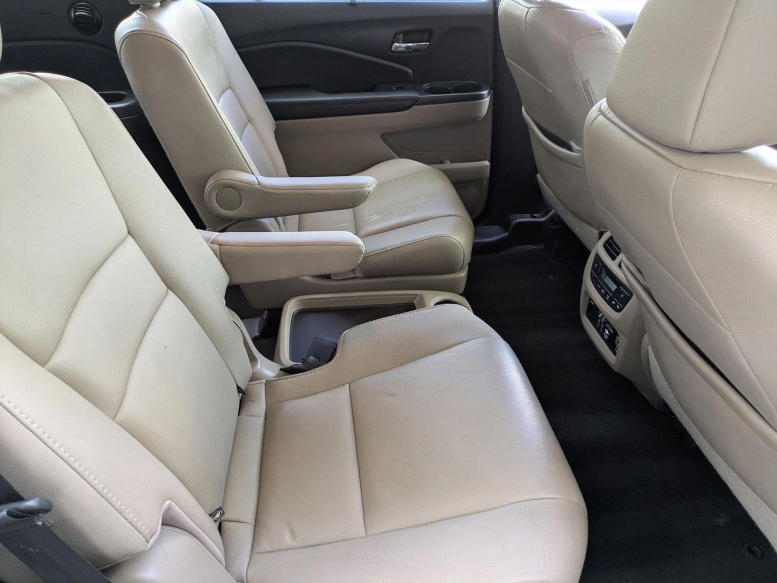 2021 Honda Pilot Touring 7-Passenger 2WD