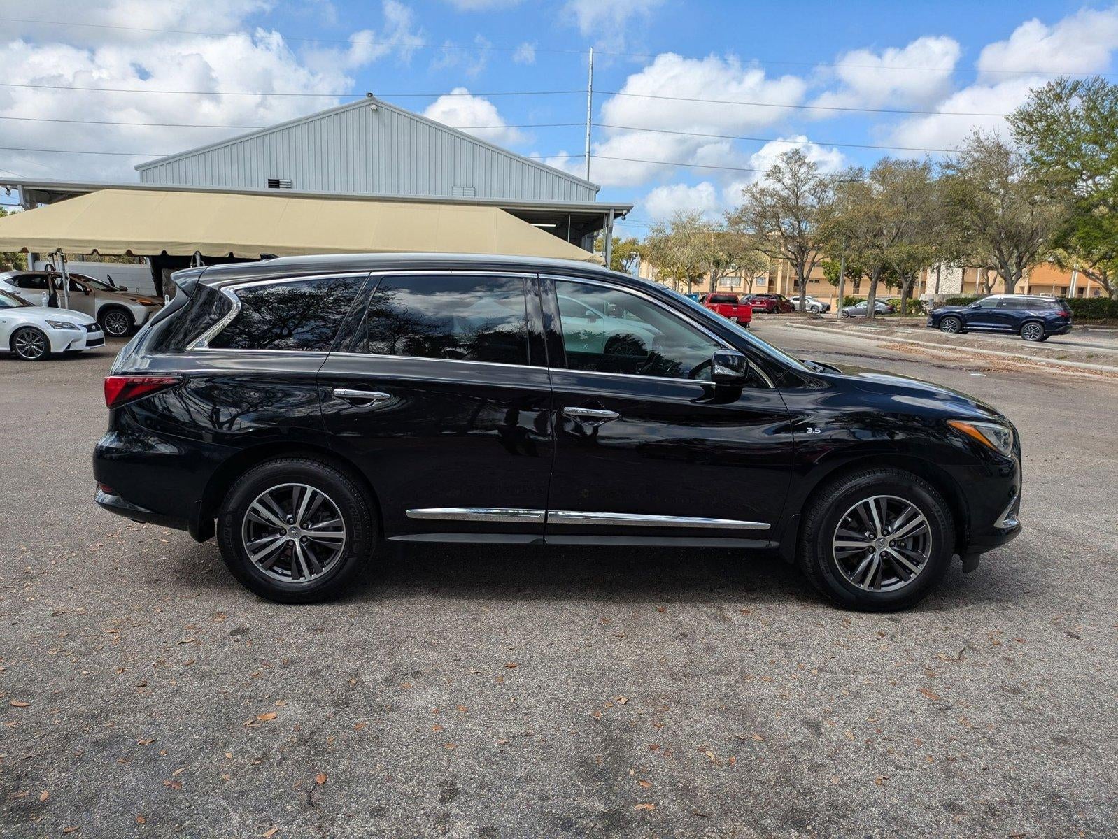 2019 INFINITI QX60 LUXE FWD
