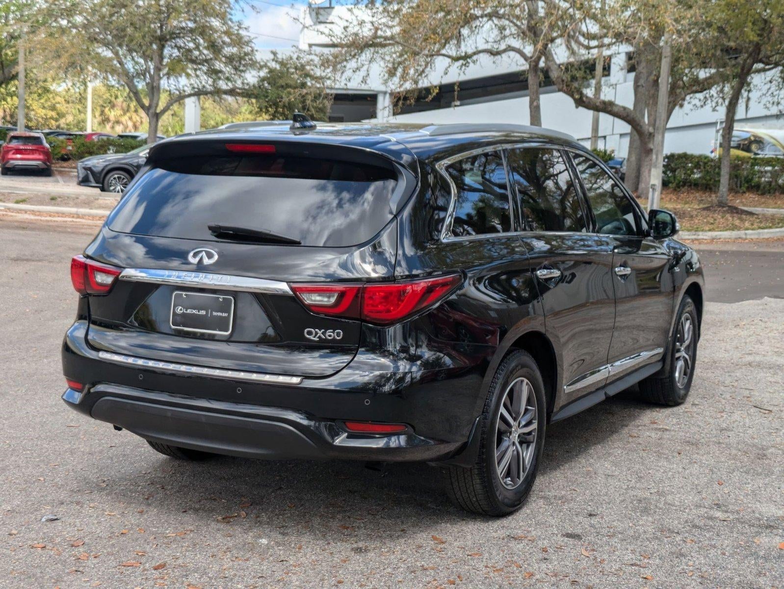 2019 INFINITI QX60 LUXE FWD