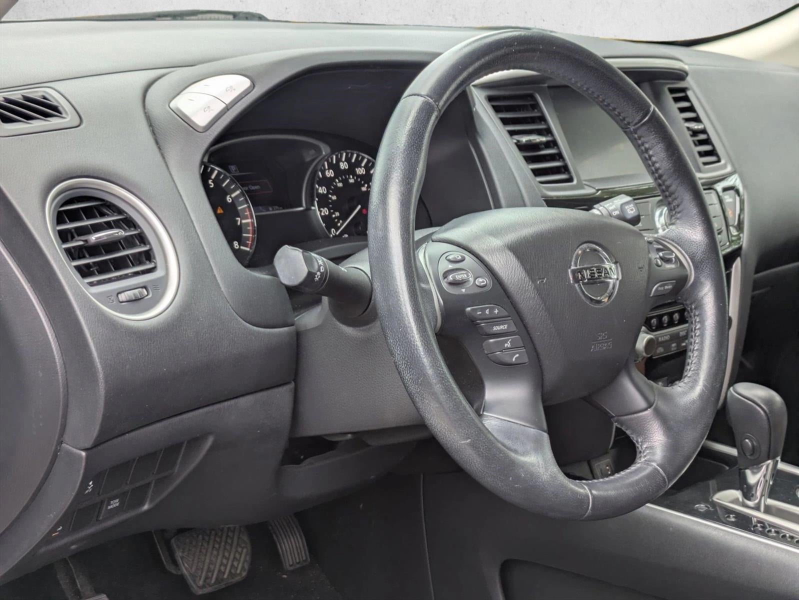 2019 Nissan Pathfinder FWD SV
