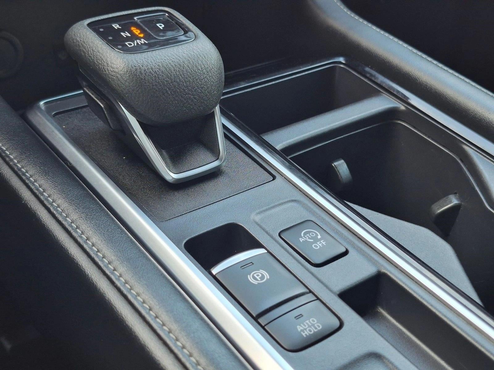 2023 Nissan Pathfinder SL 2WD