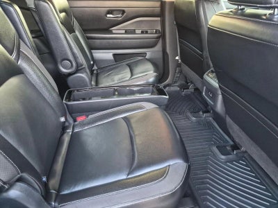 2023 Nissan Pathfinder SL 2WD