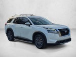 2023 Nissan Pathfinder SL 2WD