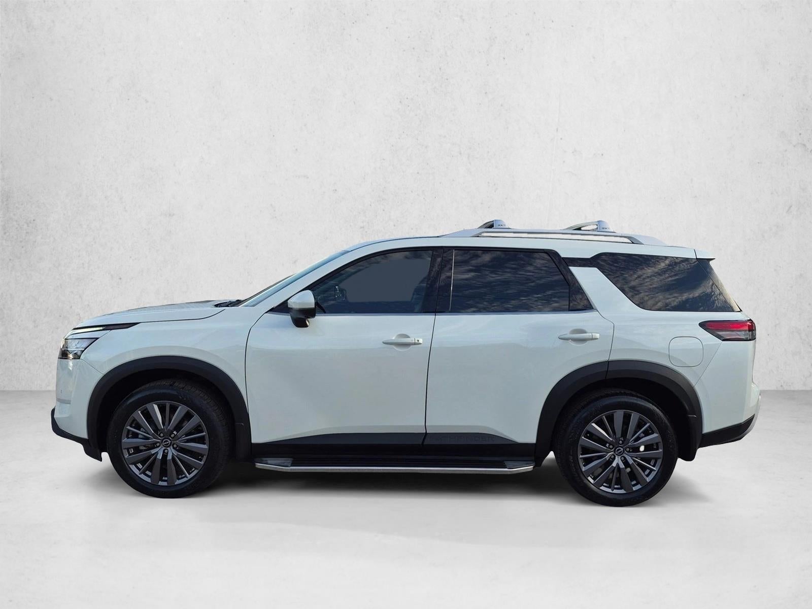2023 Nissan Pathfinder SL 2WD