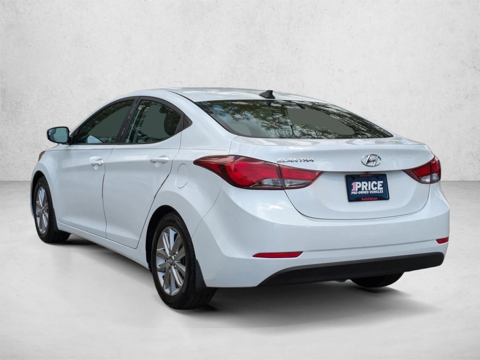 2016 Hyundai ELANTRA 4dr Sdn Auto SE