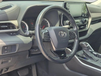 2021 Toyota Highlander LE AWD (Natl)