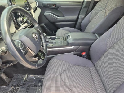 2021 Toyota Highlander LE AWD (Natl)