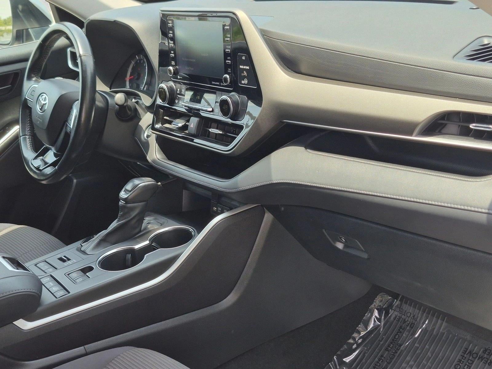 2021 Toyota Highlander LE AWD (Natl)