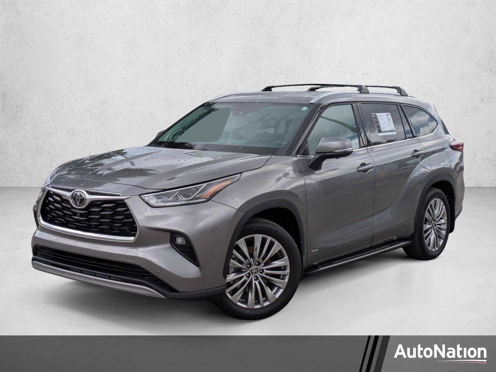 2025 Toyota Highlander Hybrid Platinum AWD (Natl)