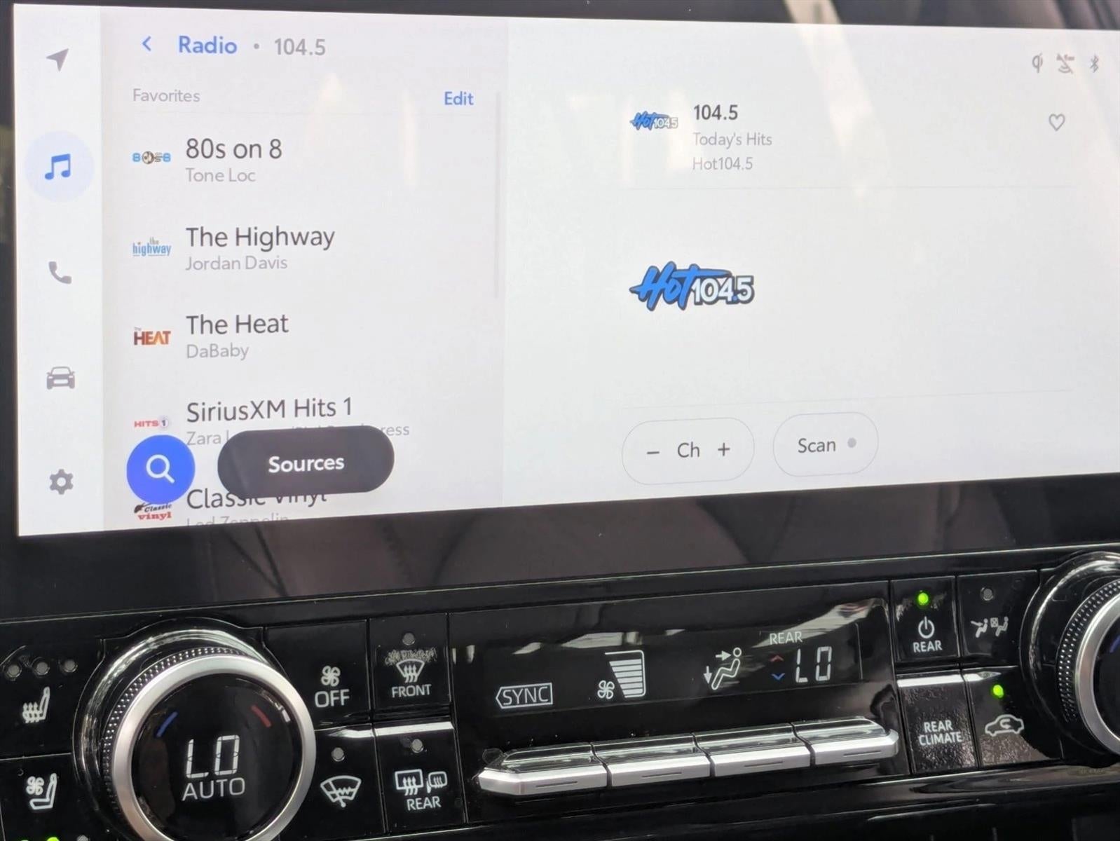 2025 Toyota Highlander Hybrid Platinum AWD (Natl)