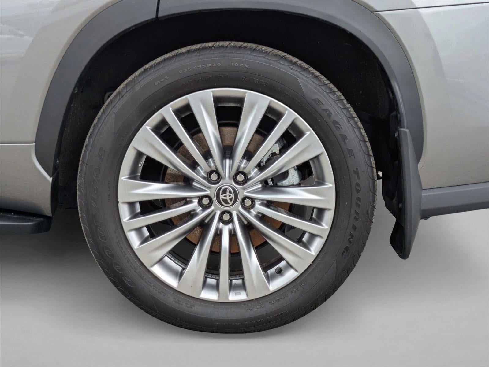 2025 Toyota Highlander Hybrid Platinum AWD (Natl)