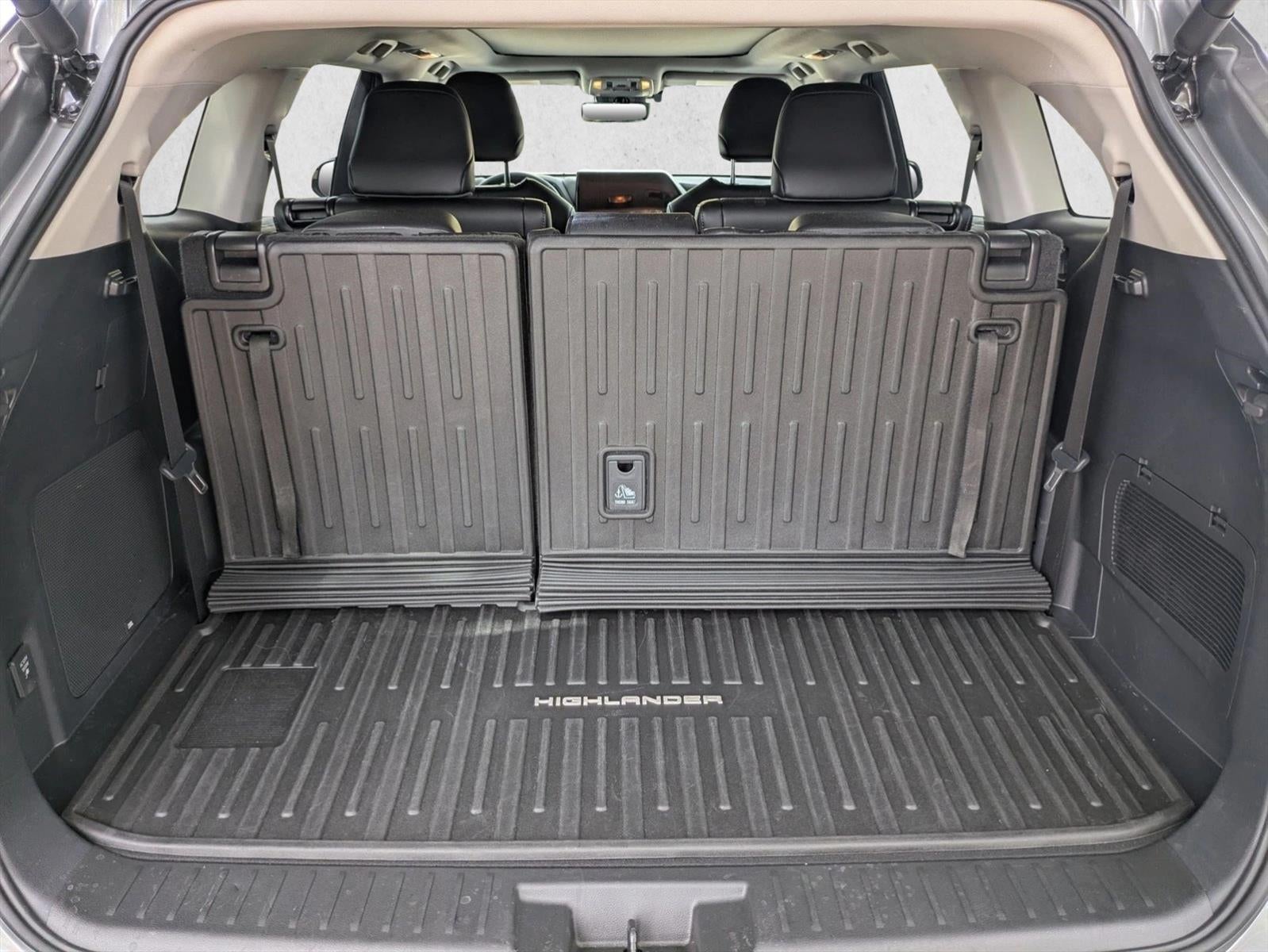 2025 Toyota Highlander Hybrid Platinum AWD (Natl)