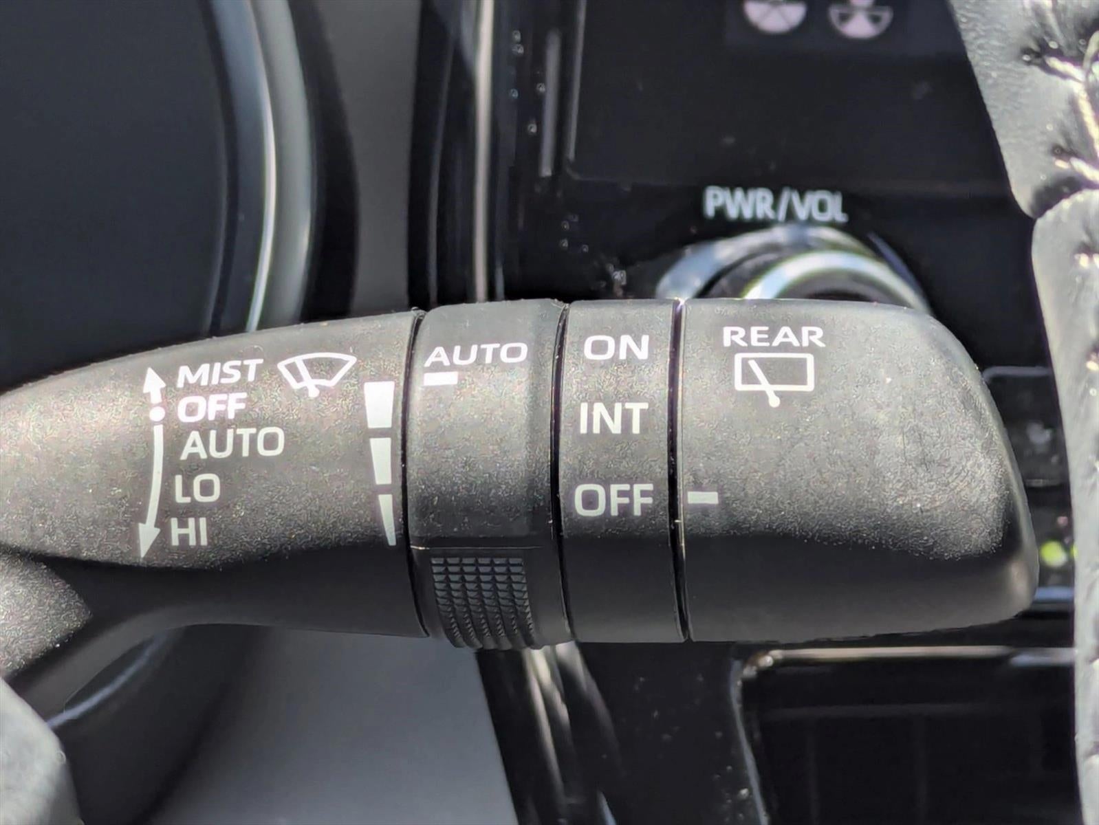 2022 Toyota Highlander Hybrid Platinum AWD (Natl)