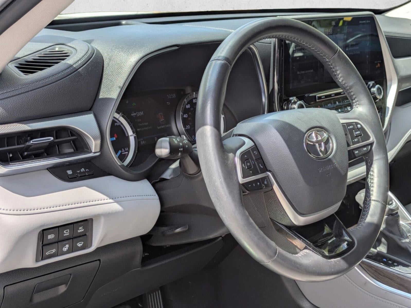 2022 Toyota Highlander Hybrid Platinum AWD (Natl)