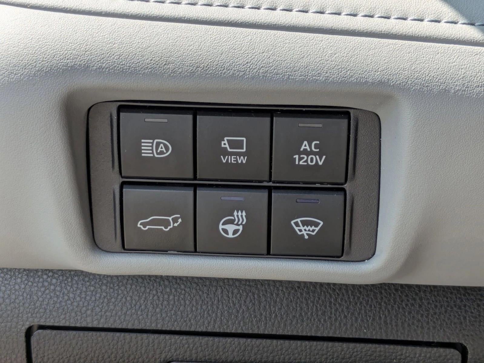 2022 Toyota Highlander Hybrid Platinum AWD (Natl)