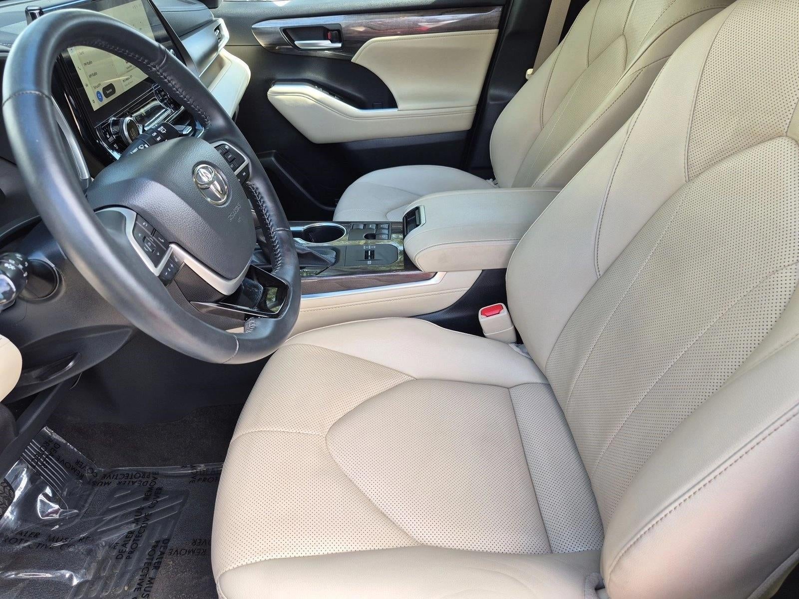 2023 Toyota Highlander Limited FWD (GS)