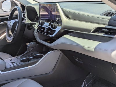 2024 Toyota Highlander XLE FWD (Natl)