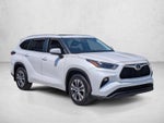 2024 Toyota Highlander XLE FWD (Natl)