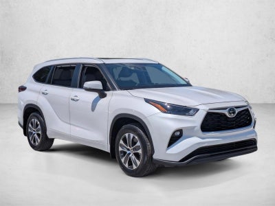 2024 Toyota Highlander XLE FWD (Natl)