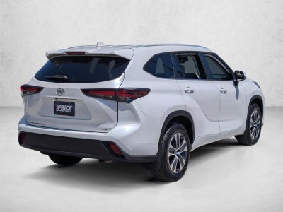 2024 Toyota Highlander XLE FWD (Natl)