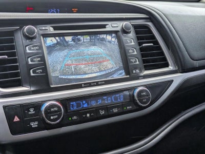 2017 Toyota Highlander SE V6 FWD (Natl)