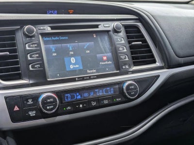 2017 Toyota Highlander SE V6 FWD (Natl)