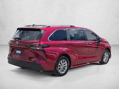 2023 Toyota Sienna XLE FWD 8-Passenger (Natl)