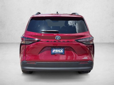 2023 Toyota Sienna XLE FWD 8-Passenger (Natl)