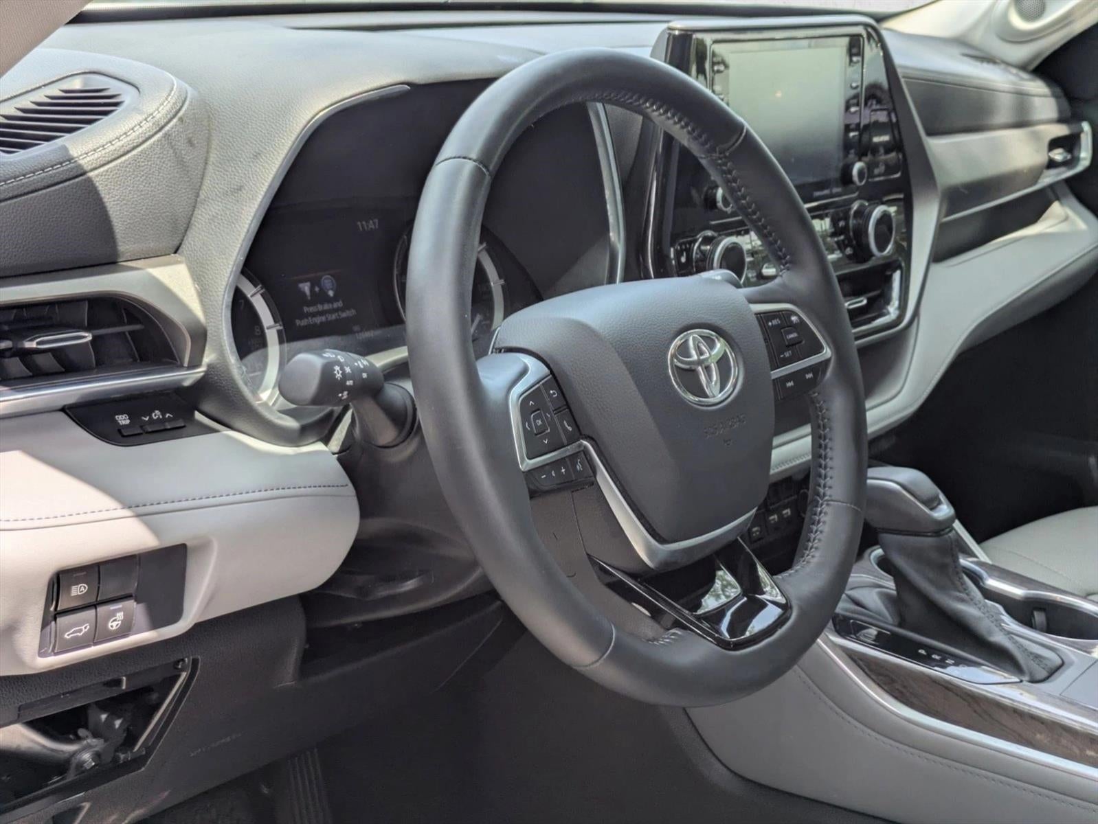 2021 Toyota Highlander Limited FWD (GS)