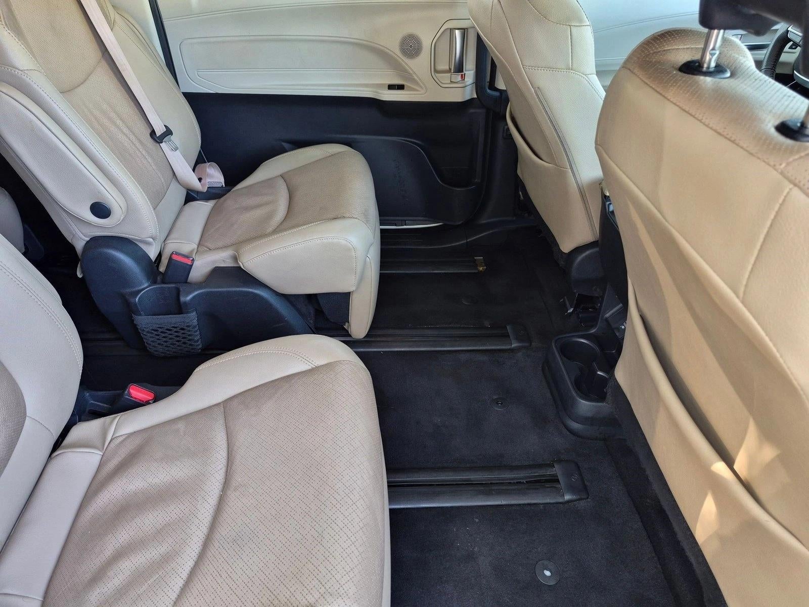 2021 Toyota Sienna Limited FWD 7-Passenger (GS)