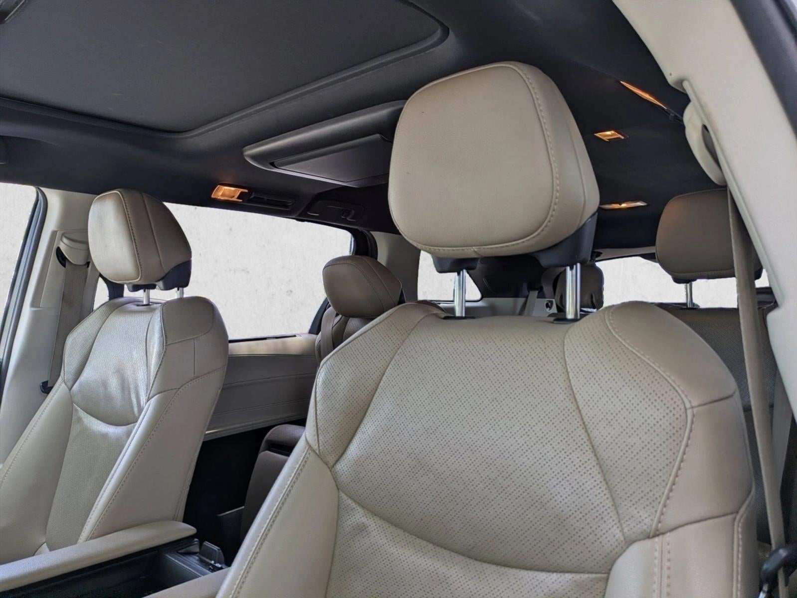 2021 Toyota Sienna Limited FWD 7-Passenger (GS)