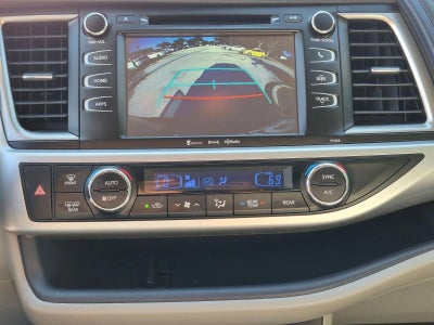 2018 Toyota Highlander LE Plus V6 FWD (SE)