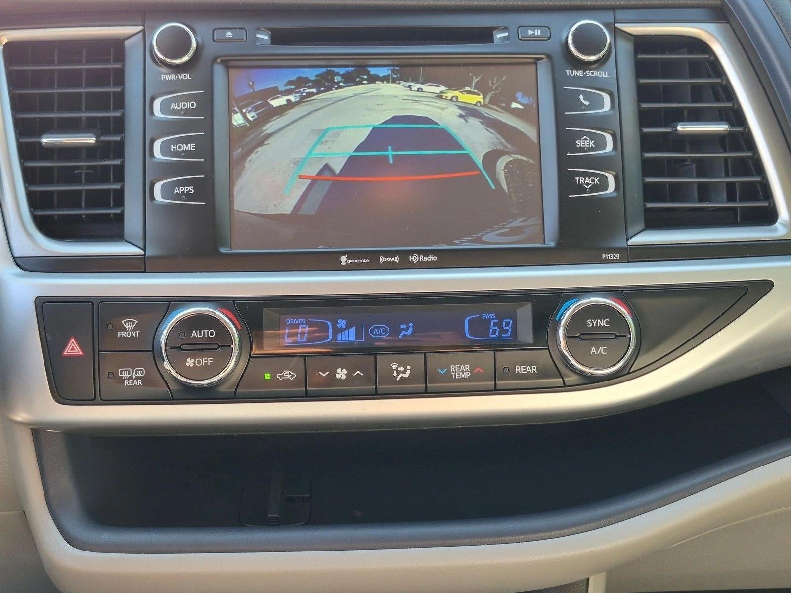 2018 Toyota Highlander LE Plus V6 FWD (SE)