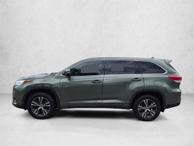 2018 Toyota Highlander LE Plus V6 FWD (SE)
