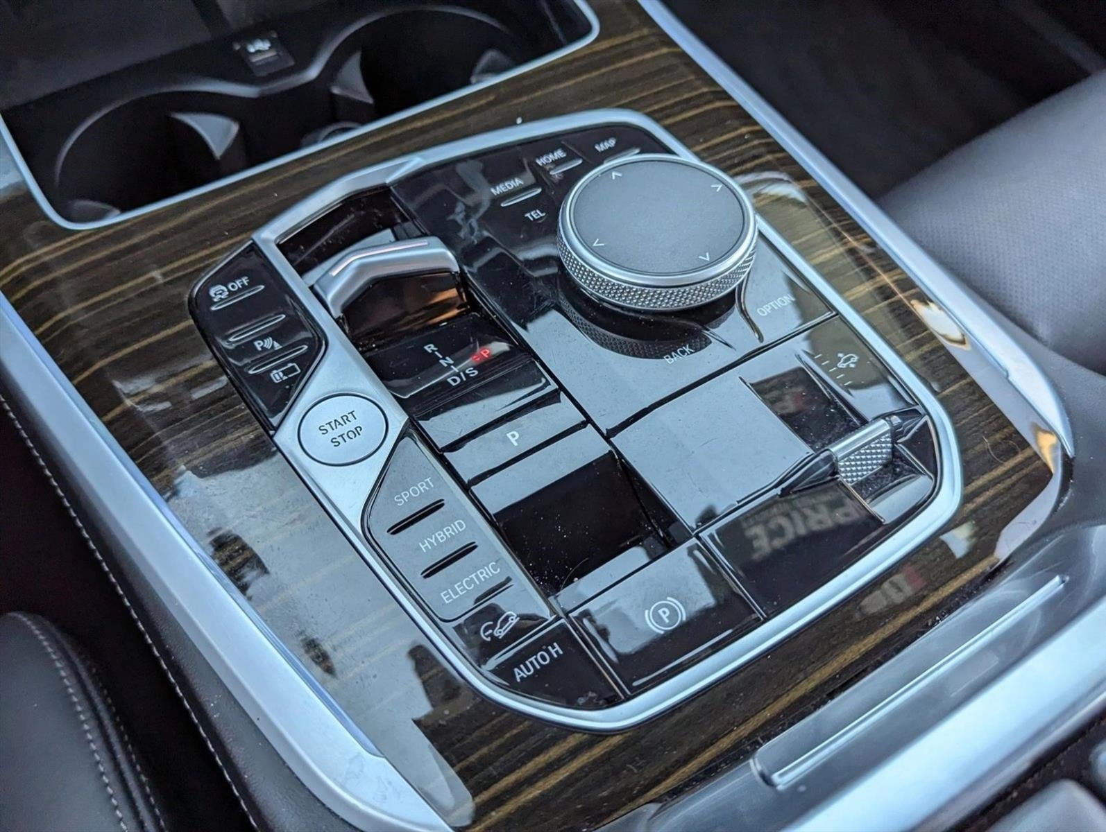 2025 BMW X5 xDrive50e Plug-In Hybrid