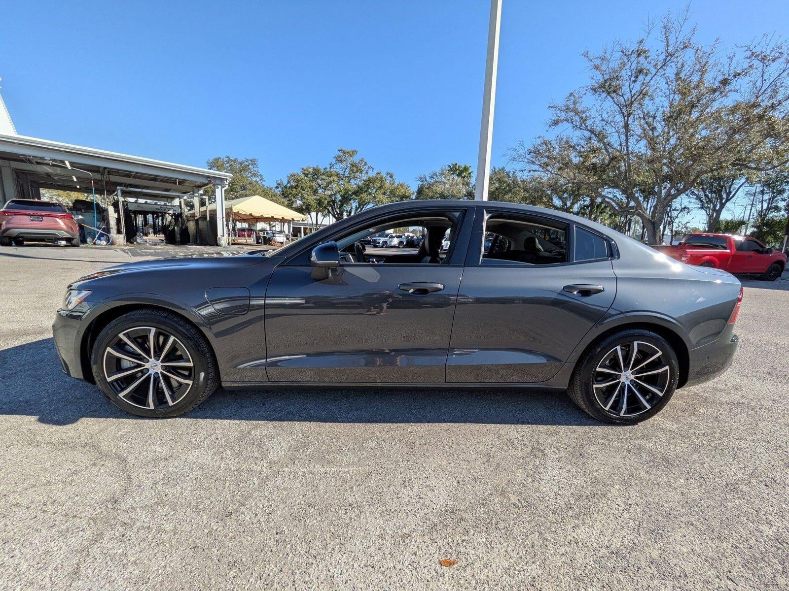 2023 Volvo S60 Recharge Plug-In Hybrid T8 eAWD PHEV Plus Dark Theme